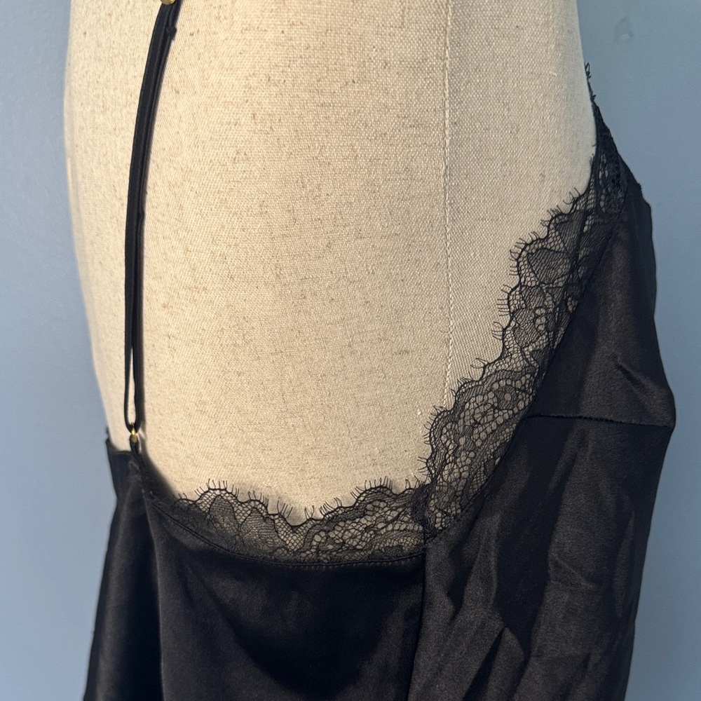 Victoria’s Secret Black Satin & Eyelash Lace Trim Camisole Top - Large - Picture 10 of 13
